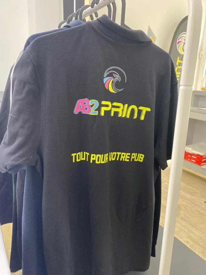 Flocage & broderie — réalisation AB2 Print à Bruxelles